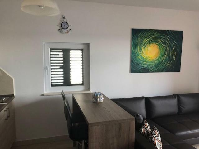 Apartmani Irina 沃迪切 外观 照片